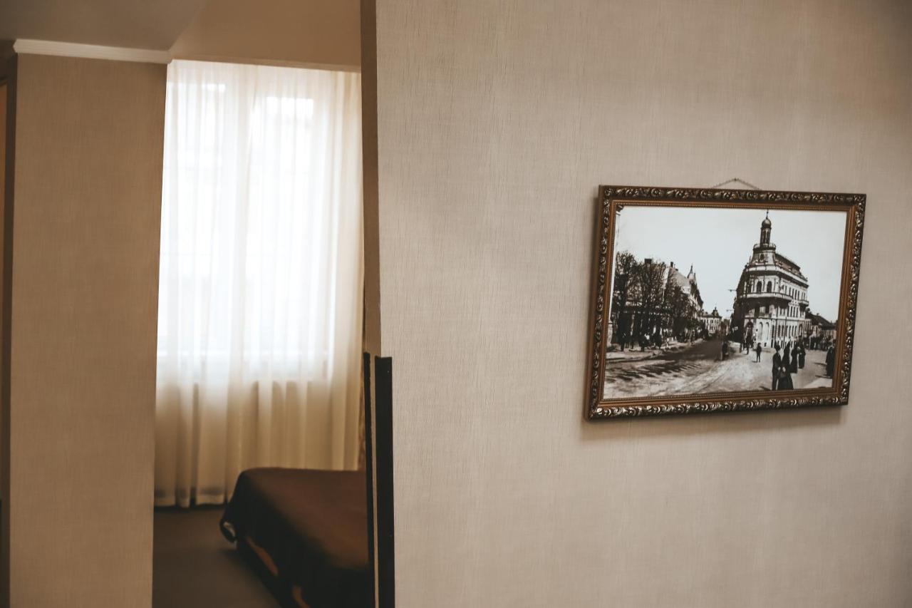 Georg Palace Hotel Chernivtsi Ngoại thất bức ảnh