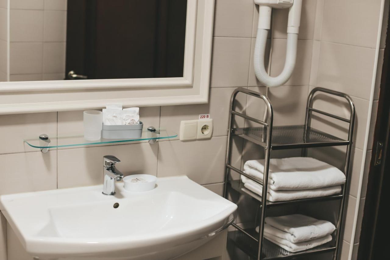 Georg Palace Hotel Chernivtsi Ngoại thất bức ảnh