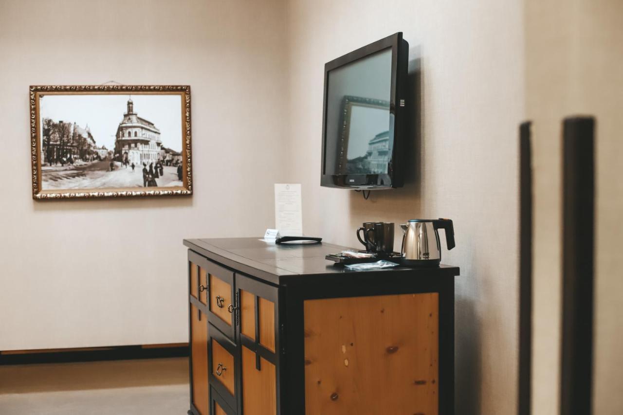 Georg Palace Hotel Chernivtsi Ngoại thất bức ảnh