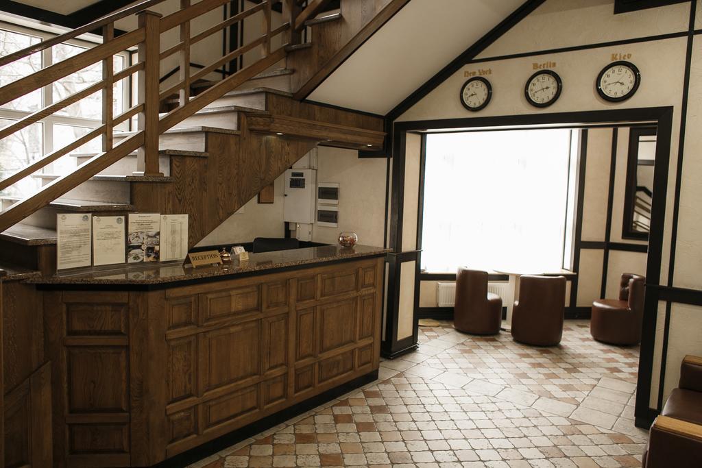 Georg Palace Hotel Chernivtsi Ngoại thất bức ảnh